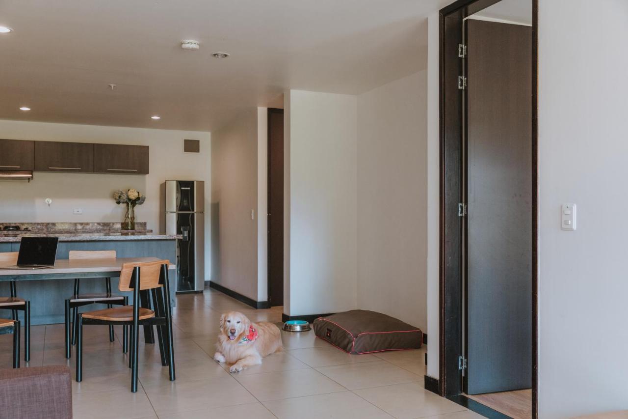Travelers Rio Verde Living Suites ريونيغرو المظهر الخارجي الصورة