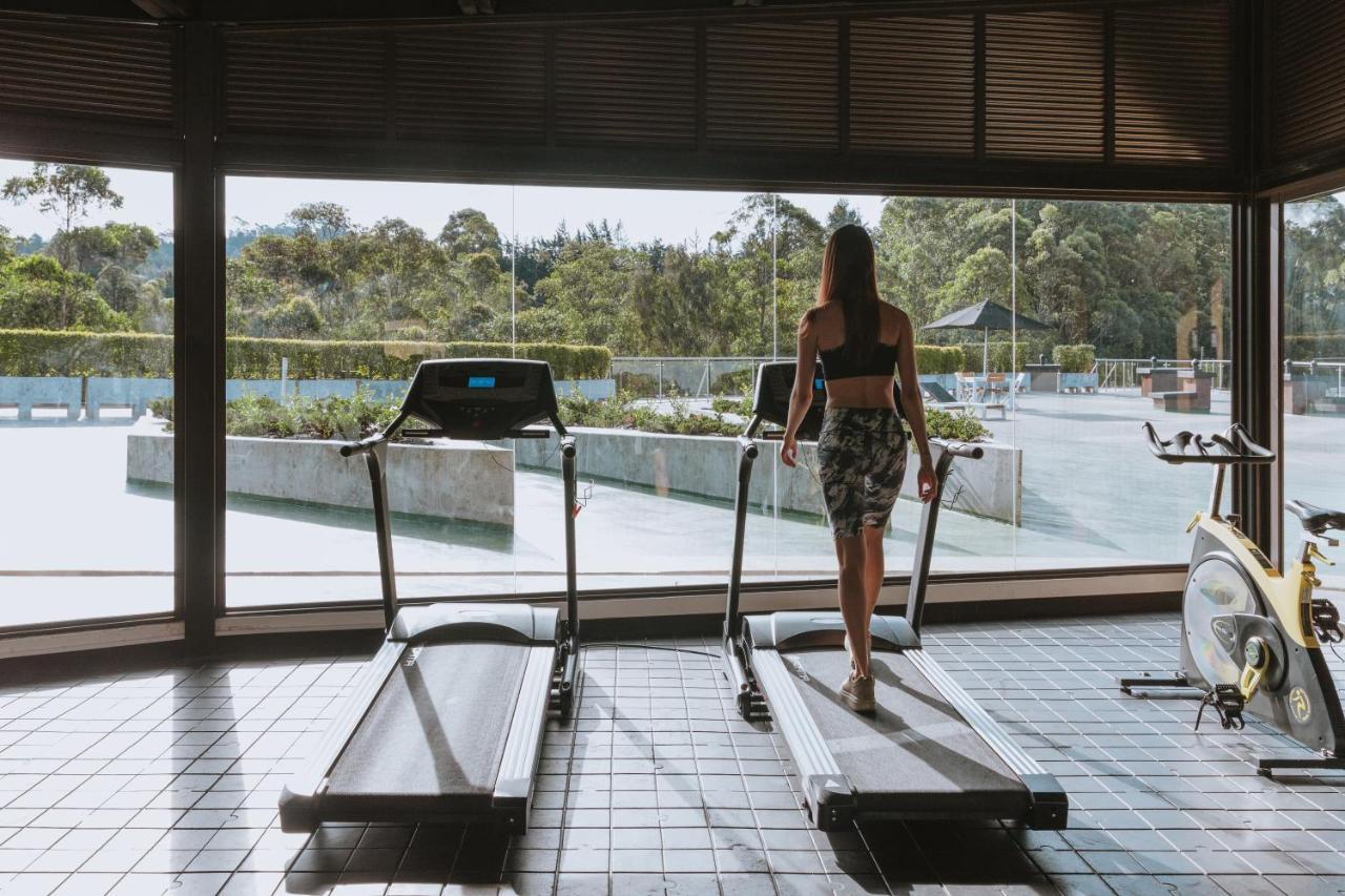 Travelers Rio Verde Living Suites ريونيغرو المظهر الخارجي الصورة